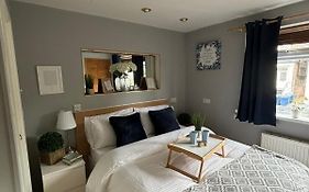 Amazing En-Suite Apartment In Finchley Central