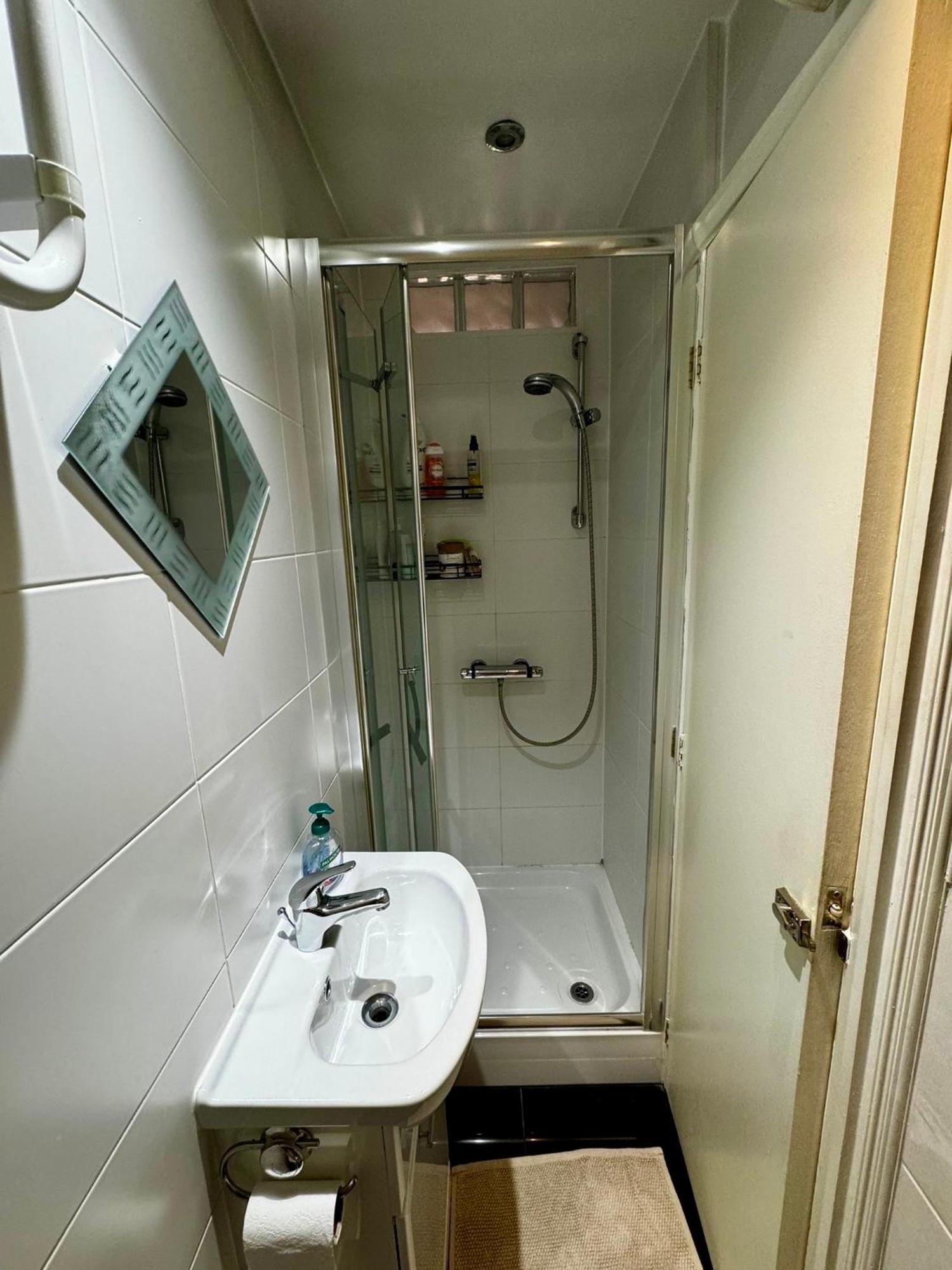Amazing En-Suite Apartment In Finchley Central London Exterior photo