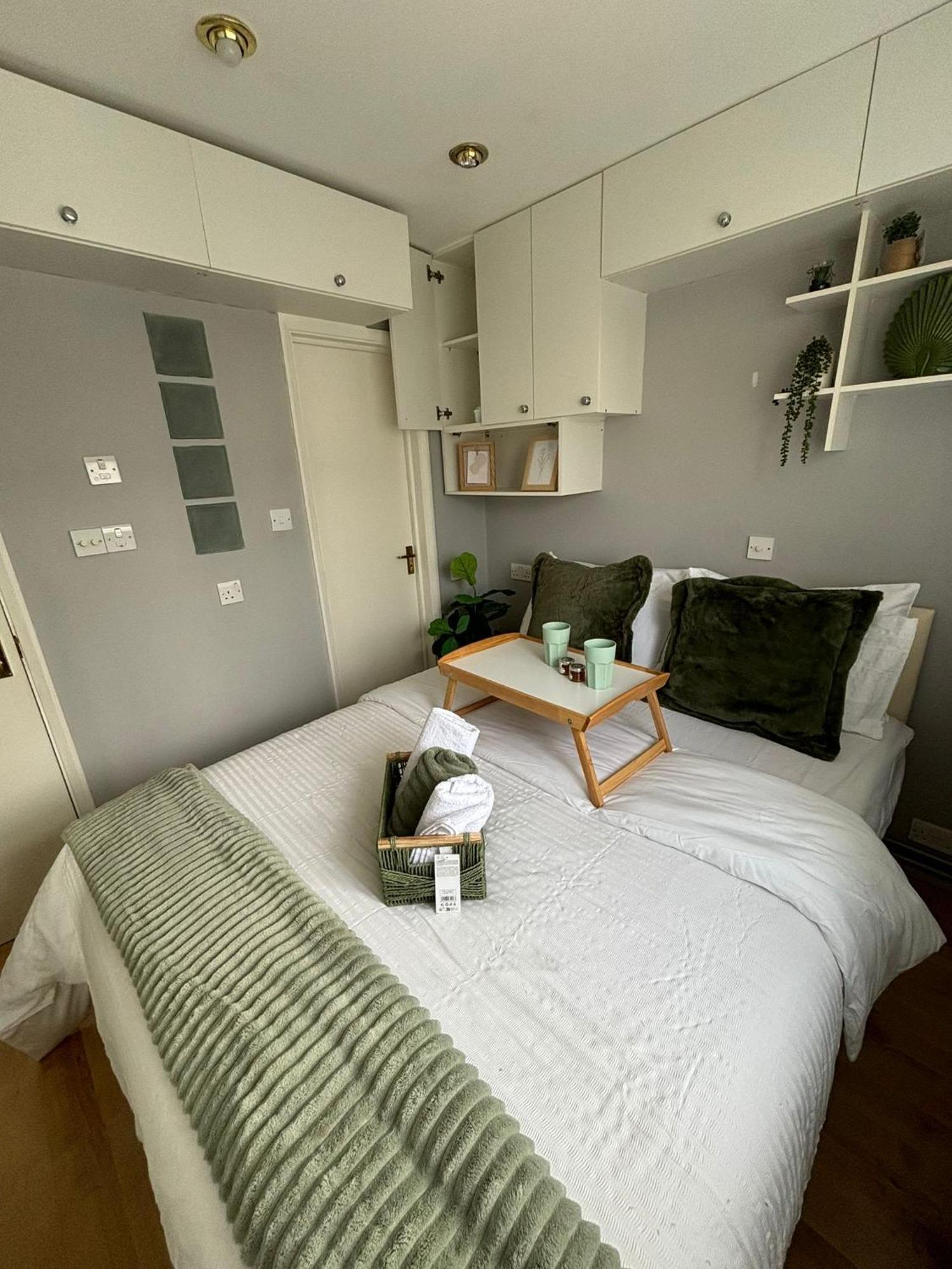 Amazing En-Suite Apartment In Finchley Central London Exterior photo